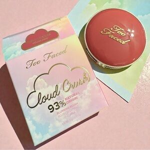 Cloud Crush Blurring Powder Blush, Head In The Clouds, 0.17 oz - New in Box